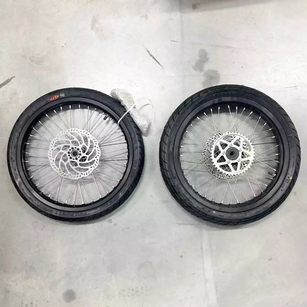 17 inch supermotos
